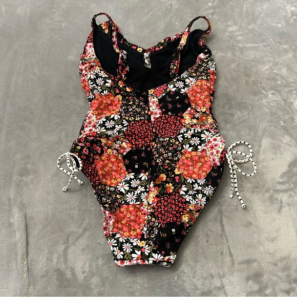 New! Skinny Dippers Jellyroll Floral Print One-Piece Swimsuit nwt 27665 - Picture 8 of 12